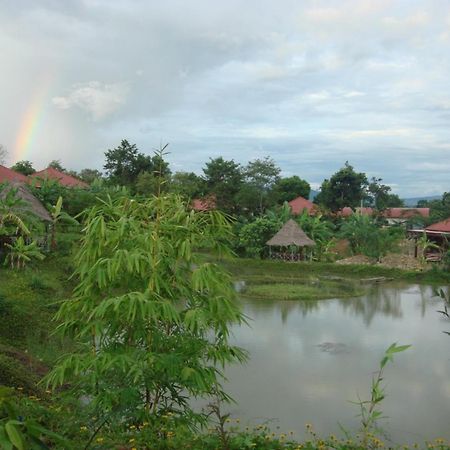 Memoria Palace&Resort Pailin Exterior foto