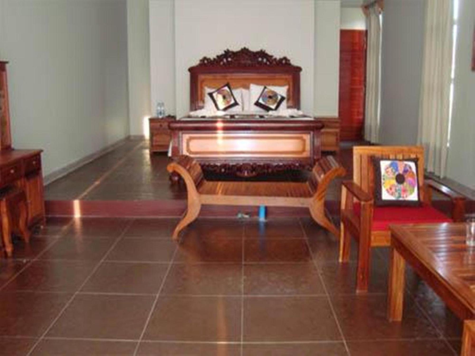 Memoria Palace&Resort Pailin Exterior foto