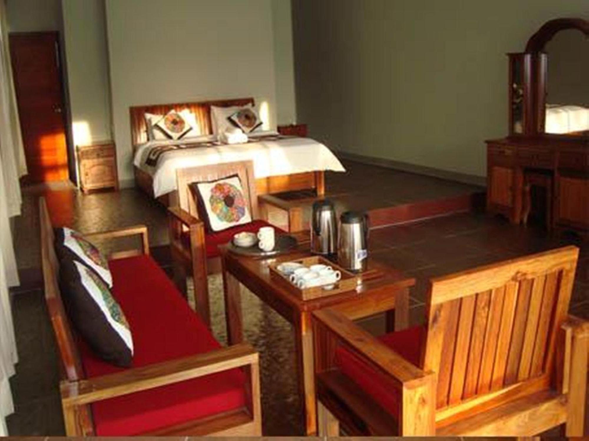 Memoria Palace&Resort Pailin Exterior foto