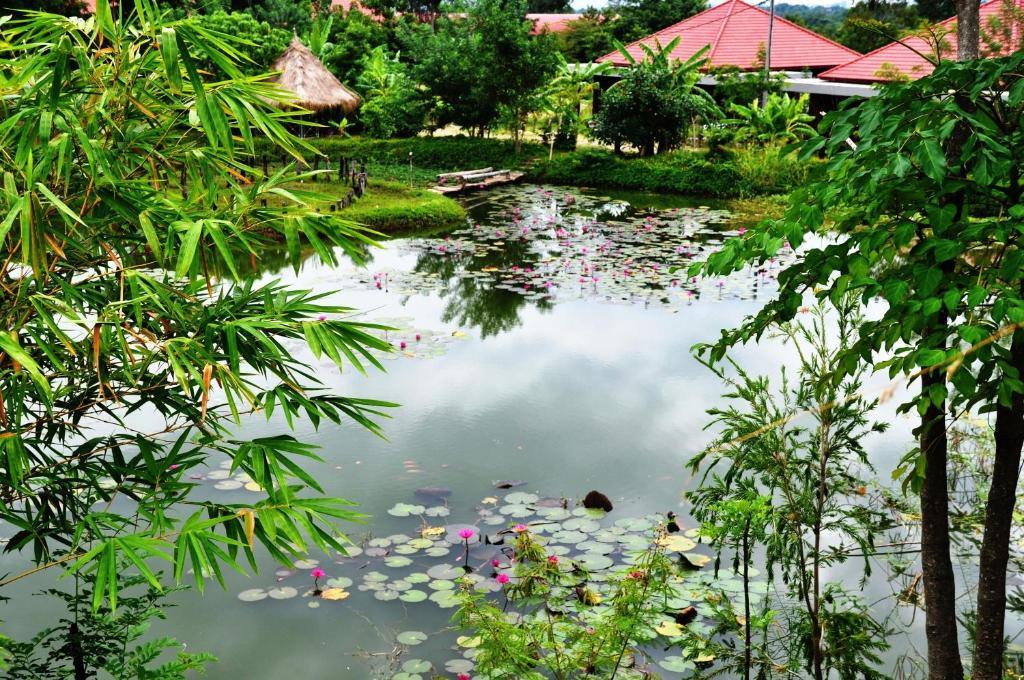 Memoria Palace&Resort Pailin Exterior foto